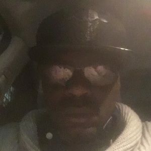 Meet your Posher, Omar